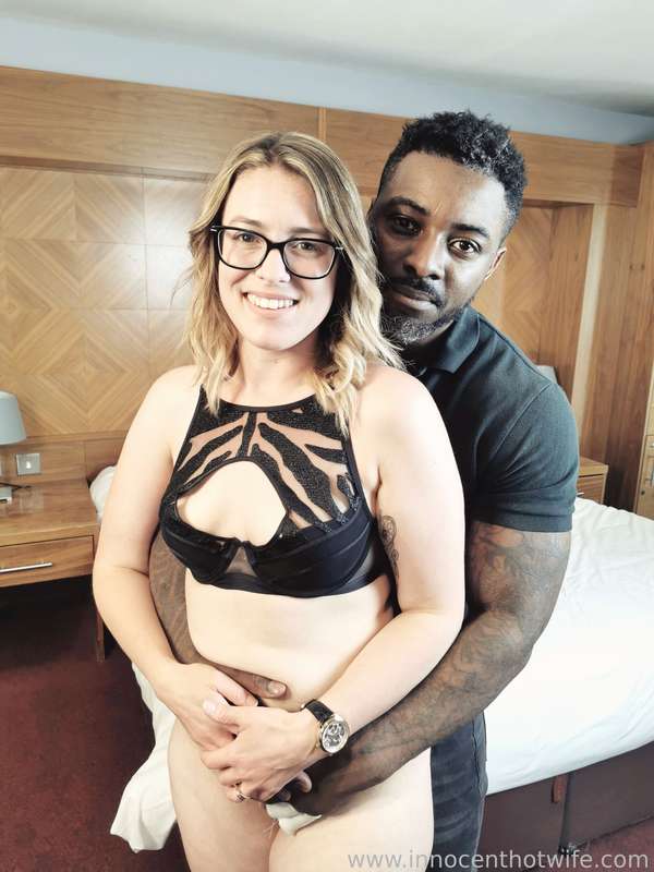 Innocenthotwife - Fansly - 20 Sep, 2021