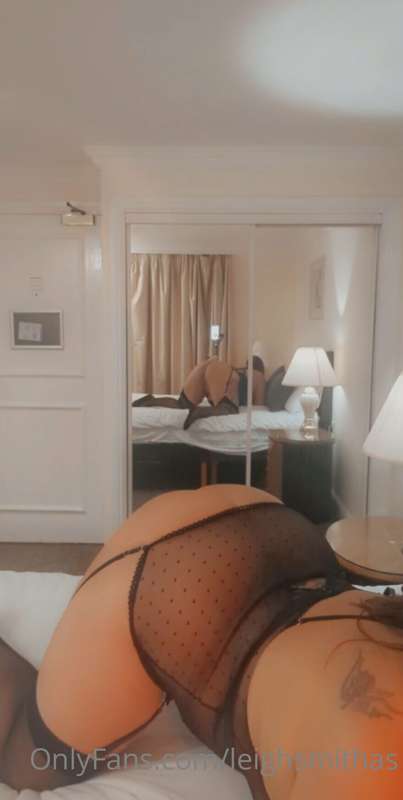 Ass the size of a mountain!