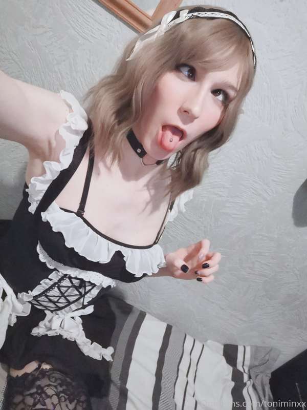 Do you like your new lewd maid?🤤
I'm very good at riding 💦💦💕