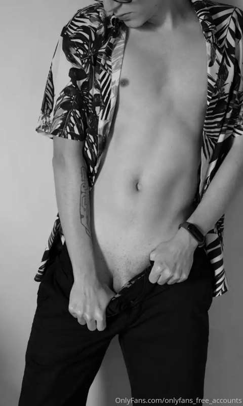 🚨 Check out @perre_free Onlyfans Account for FREE [4 hot pic..