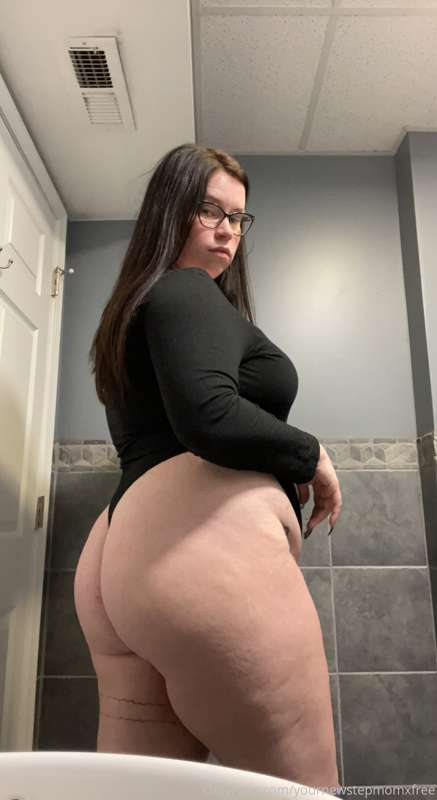Happy hump day!!! 💋 1