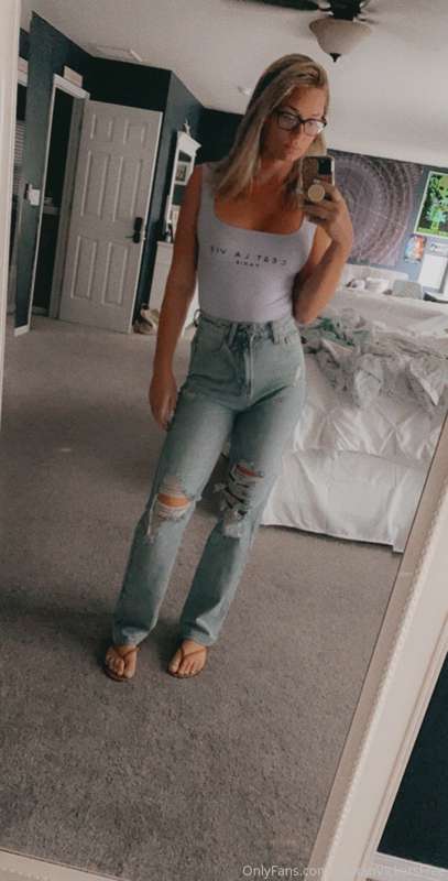 Heading Put for a casual early dinner. 😋 What are you up to?