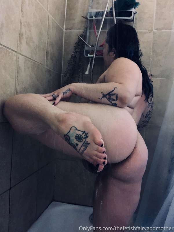 Scrub, scrub between those toes… 9
