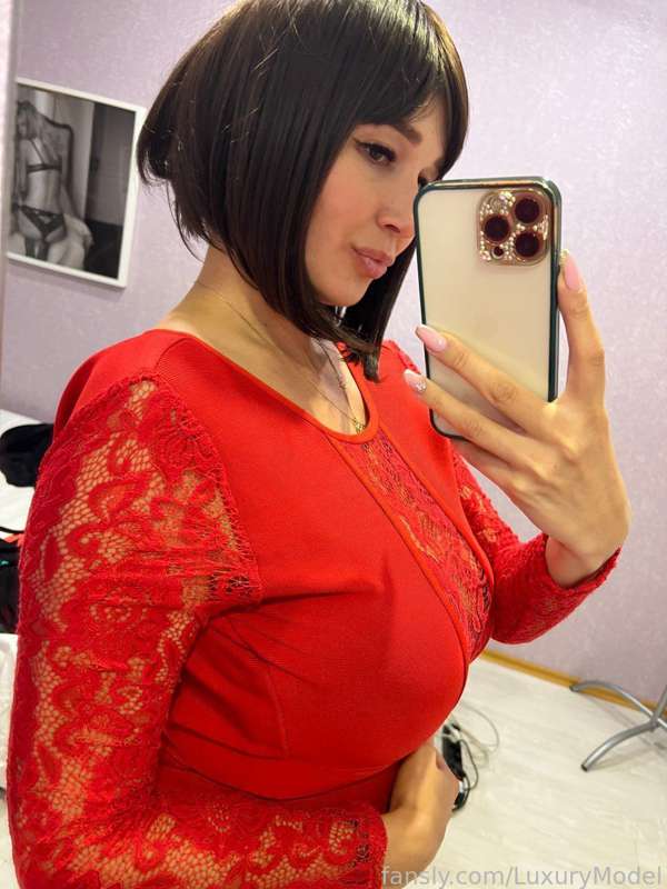 Luxurymodel - Fansly - 08 Aug, 2023 2