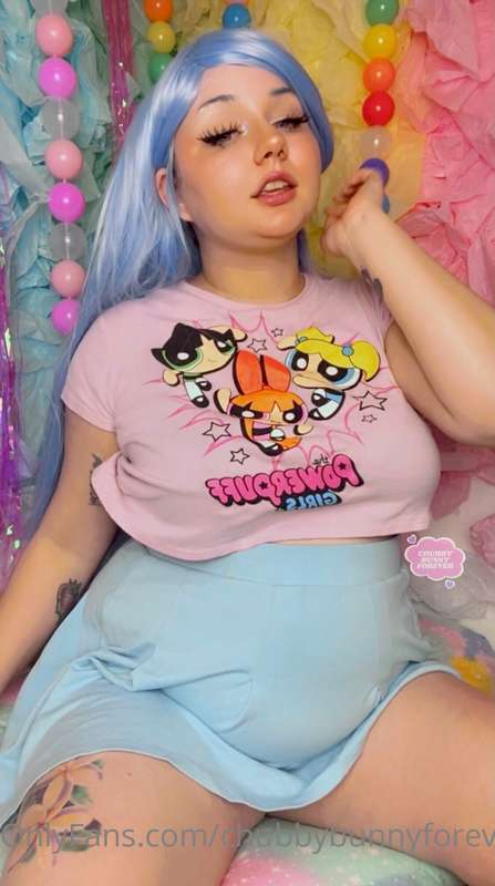 I wish someone would take me to the mall dressed really cute.. 2