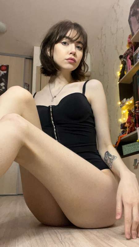 Yoursmalldoll - Fansly - 27 Dec, 2022 3