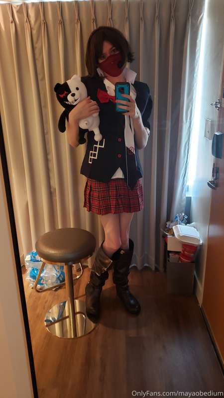 Puhuhu, I don't have the proper wig yet, so I'm going with t.. 1