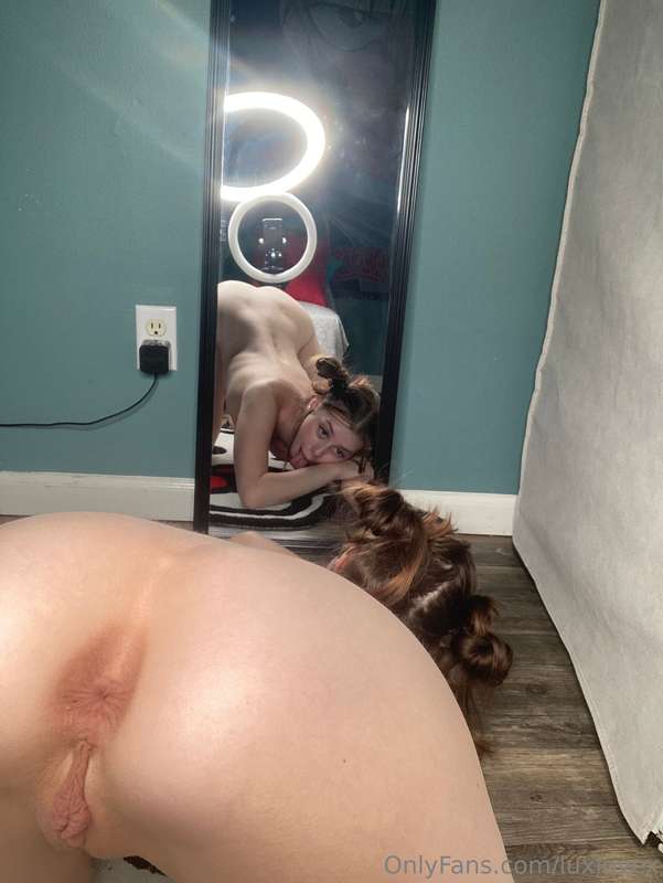 I love watching myself in the mirror 13