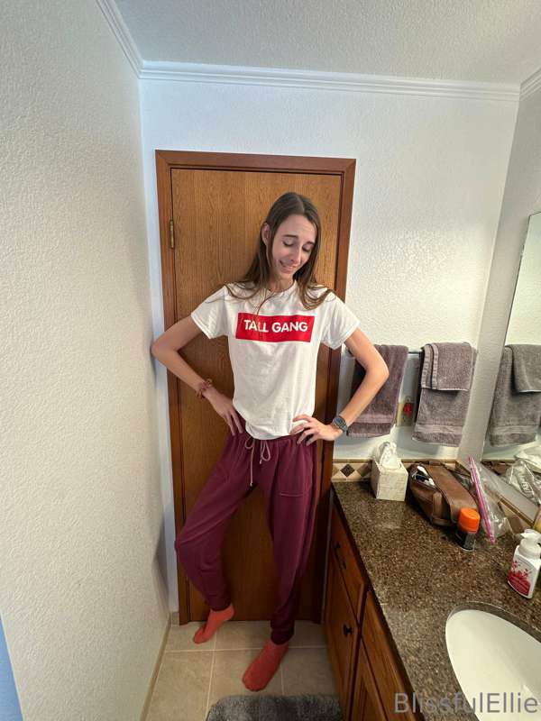 Dwarfing doorways today 🚪  which pics should I post to Insta.. 1