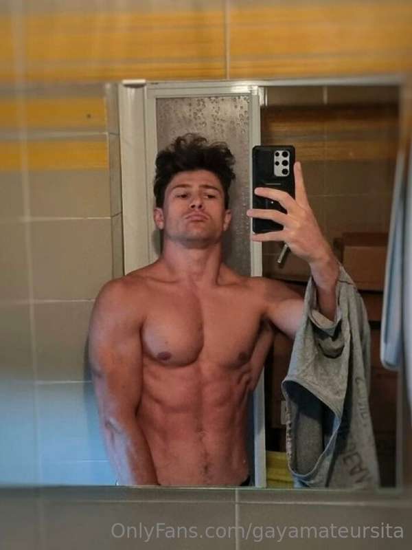 💥New Italian guy on our page: @elmastrocollection Certainly .. 3
