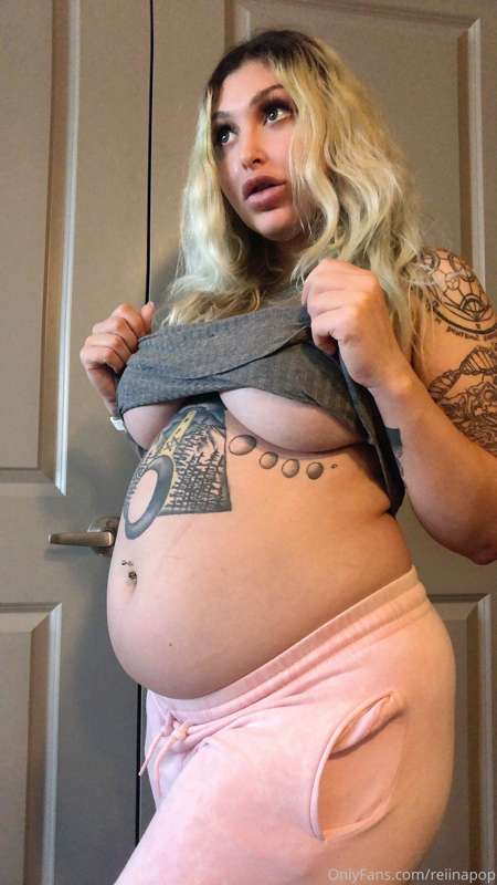 off or on? big breakfast today! 💕♥️ watch me grow~ Like this.. 1