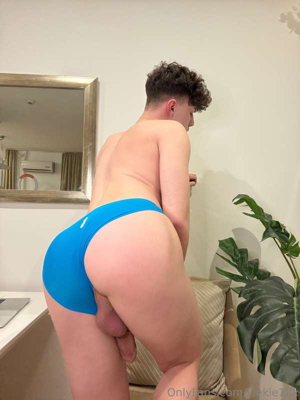 Wanna whip it out? 🍆 6