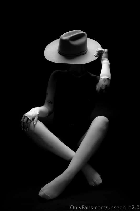 I had an amazing shoot look how creative these pictures are!..
