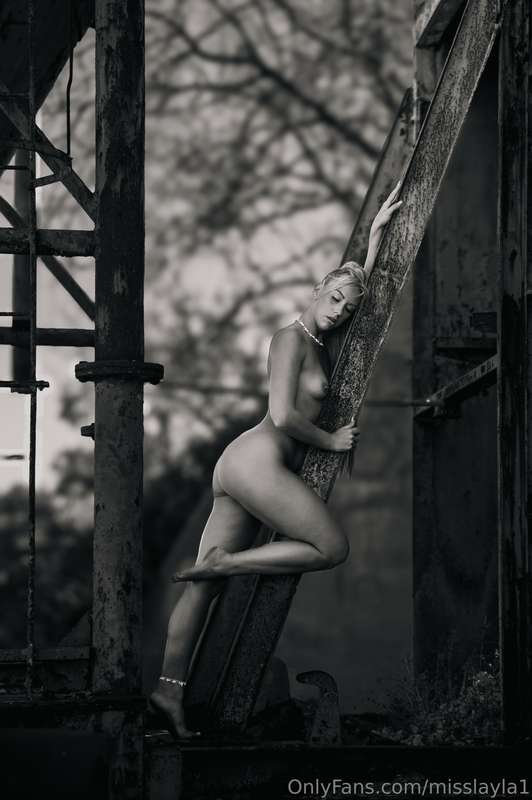 It's little titty Tuesday 🍒 This was taken 30ft up in the ai..