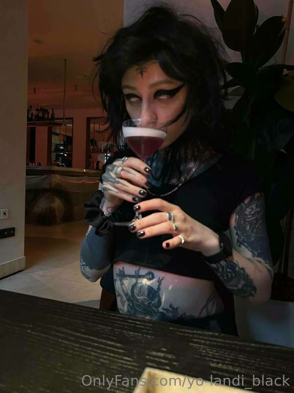 Would you like to be in this bar with me? .... I hope you wo.. 1