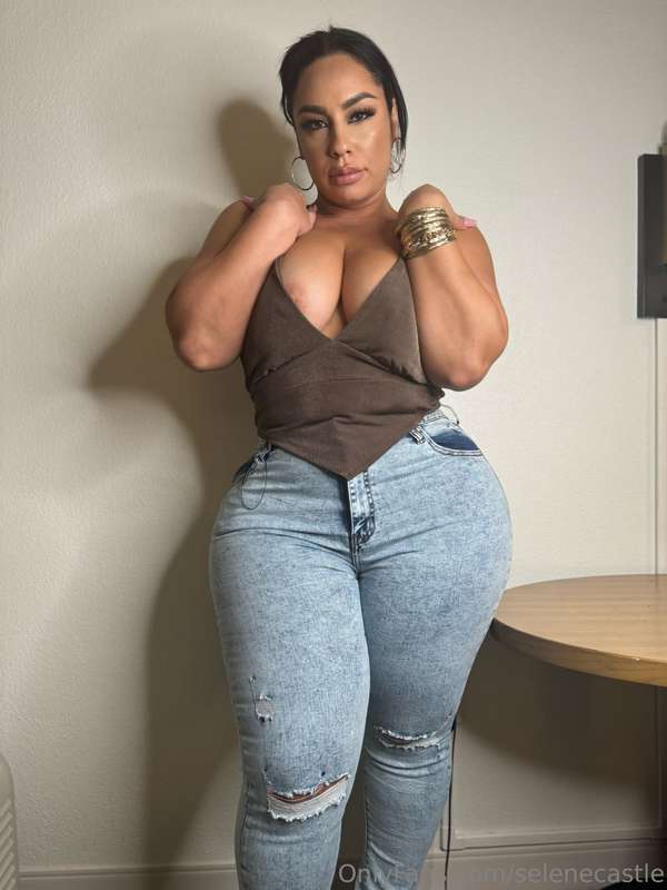Like this pic if you wanna see me getting rid of these cloth..