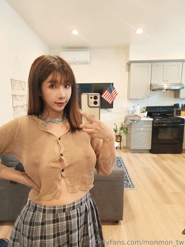 With this outfit in the first photo, if you saw me in person..