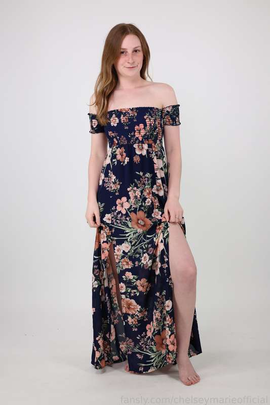 Chelseymarieofficial - Fansly - 06 May, 2025