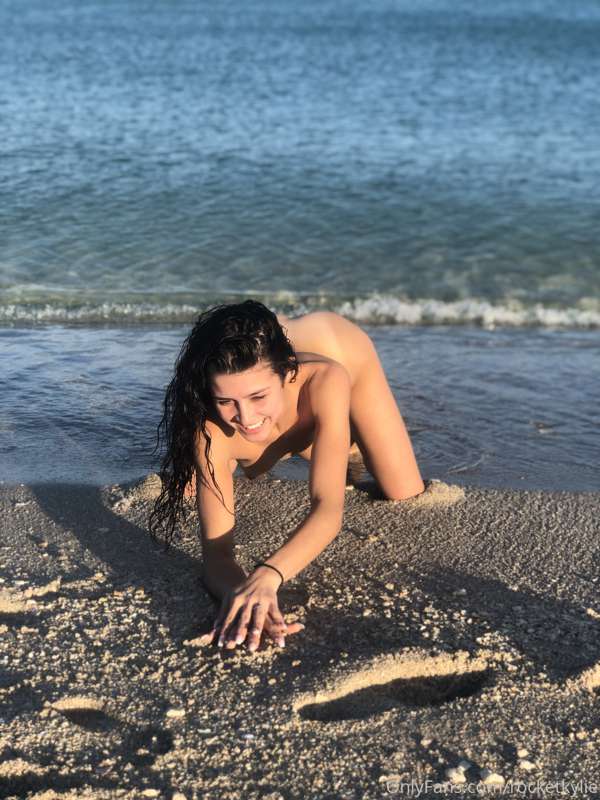 BUY my nudes of me fuckig it up @ the nude bitch!!!! 4