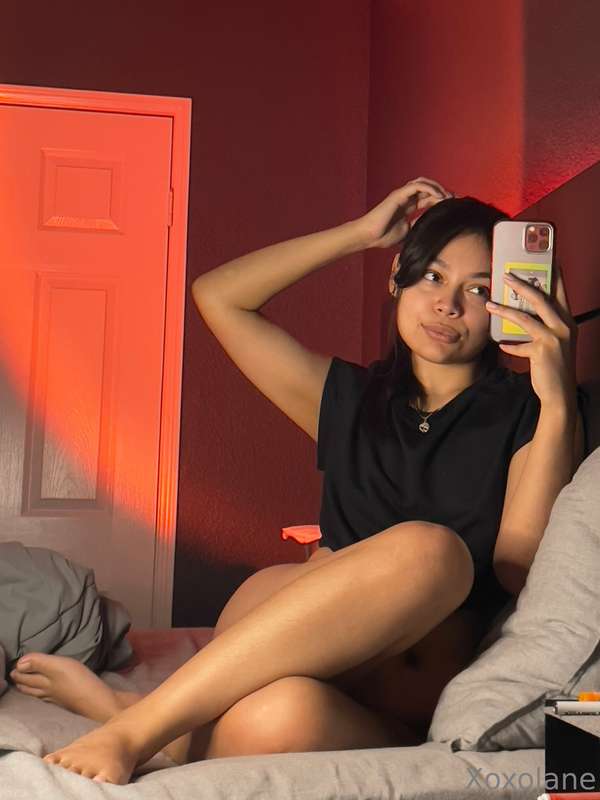 Pov: I just sent you these while you’re at work cause I’m ho..