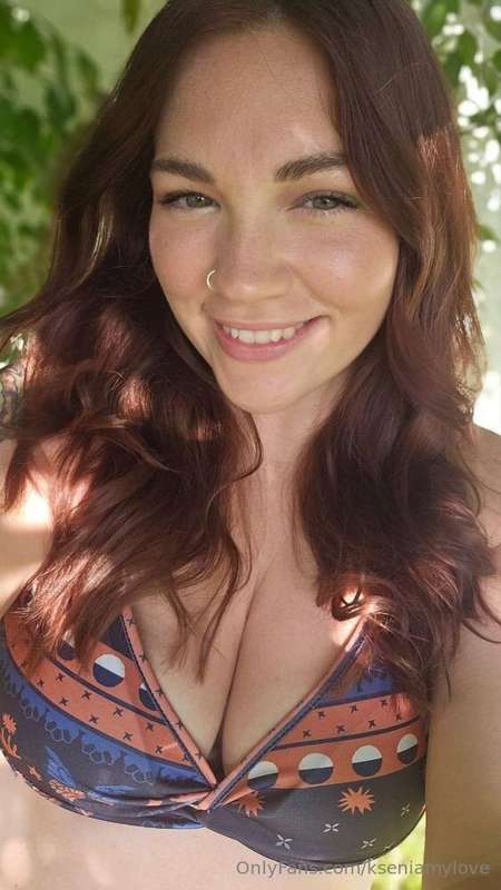 🎀FREE SUBSCRIPTION🎀 SHE @wettestrose98 WANNA RIDE YOUR HARD ..