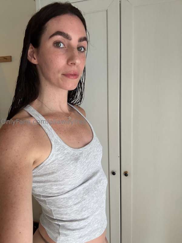 I have so many hot nudes that I want you to see at https://o..