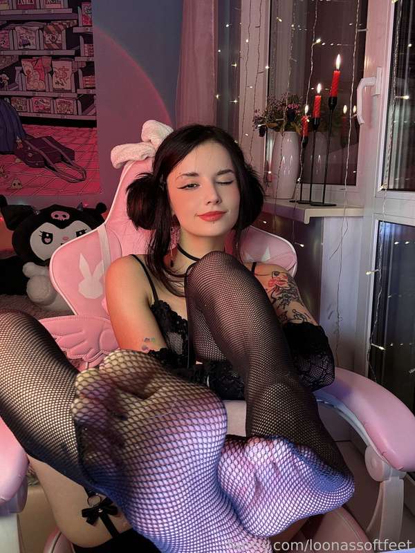 Loonassoftfeet - Fansly - 04 Jun, 2025 5