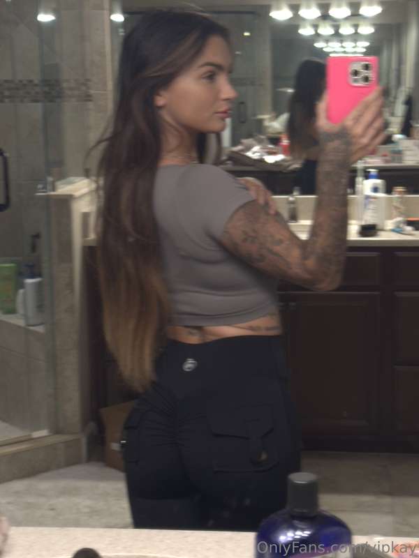 wanna help me cum babe? Message me ❤ 💋
