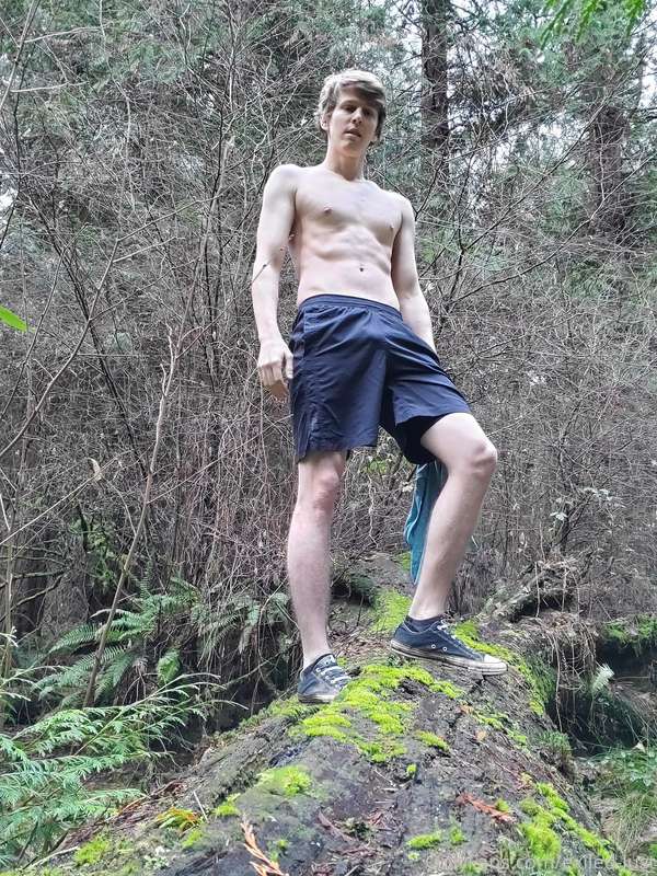Had a group of hikers pass by while I was doing this. Lucky .. 3