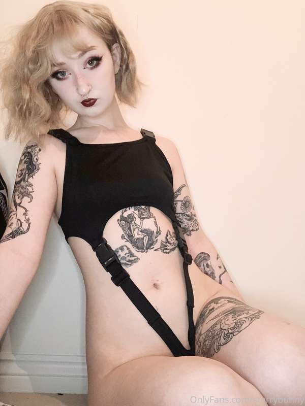 Hi 💗 16