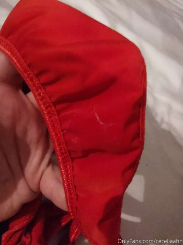 Watch me cum in this tiny red body suit 🥵 xo 2