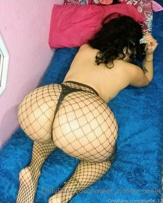 @giselle_12 @giselle_12  🅵🆁🅴🅴🔥🅵🆁🅴🅴🔥🅵🆁🅴🅴🔥 hot brunette latina..