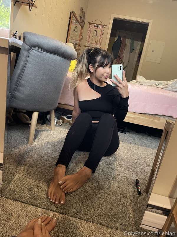 Spam 😜 new pedi - u gotta zoom 😆 1