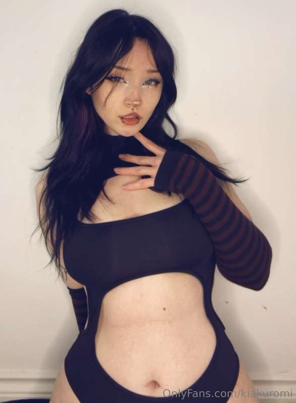SO much content for you today <3 24