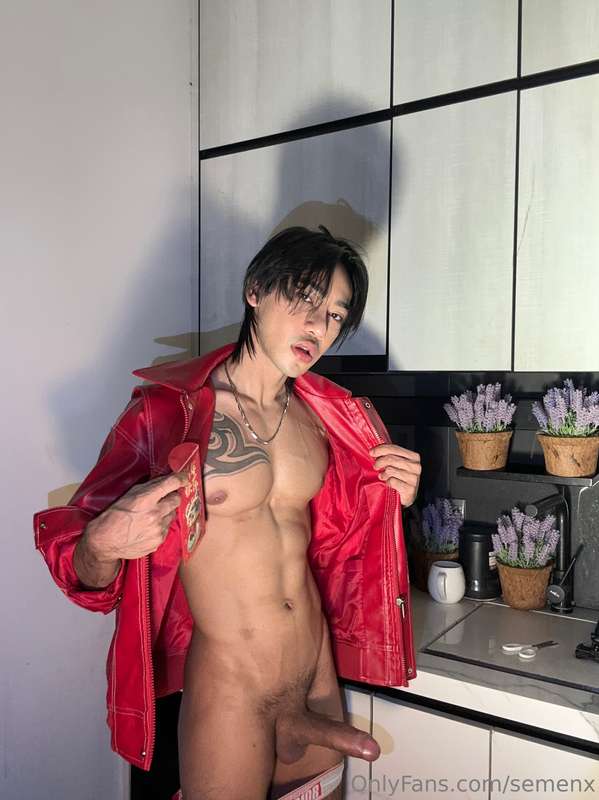 This is a Chinese New Year gift. May you be horny every day🧨.. 9