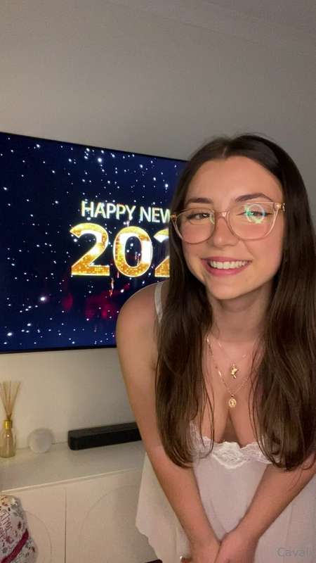 🥳Happy New Years🎉Thank you so much for your support though 2..