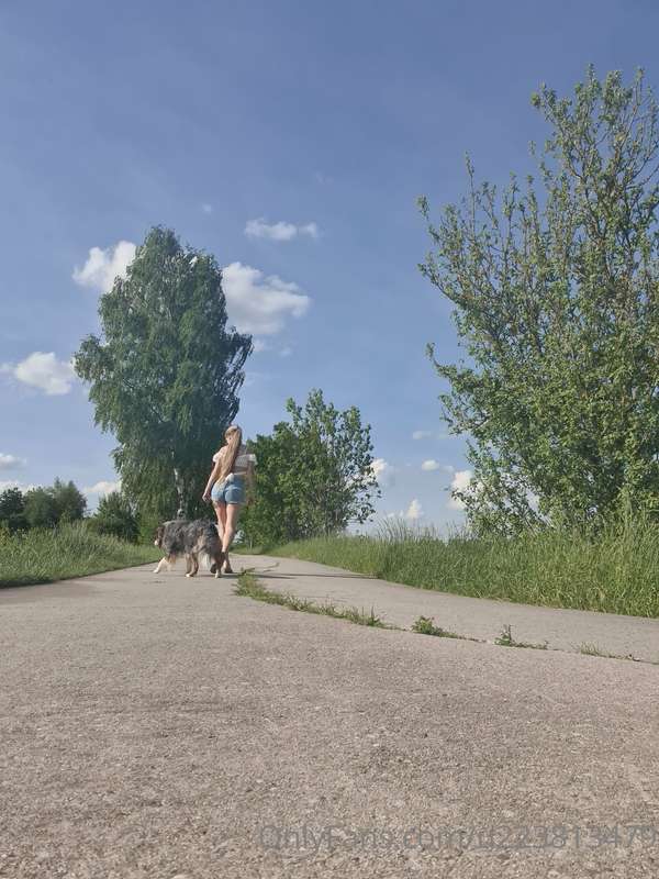 Enjoy the day with my dog 🥰🐶 #walkwithmydog #outside #spring..