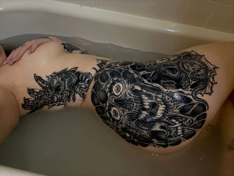 would u worship my ass?<3 