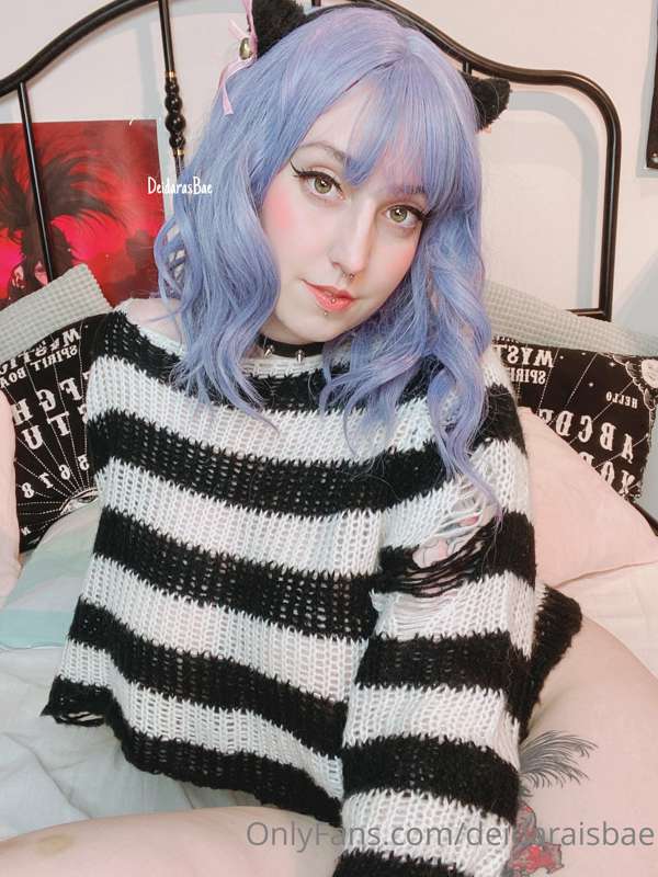 Your favourite cat girl is in heat, what do you do ?? 👀 28