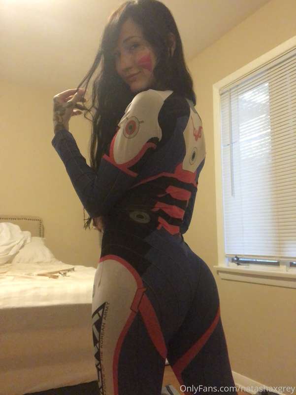 D.va booty pics ;)!