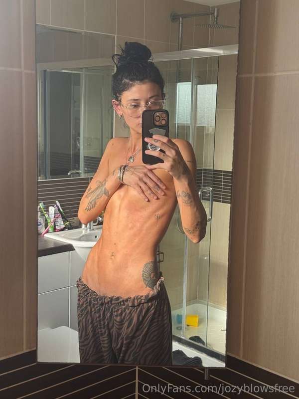 Jozyblowsfree - Onlyfans - 2025-06-18T02:00:24