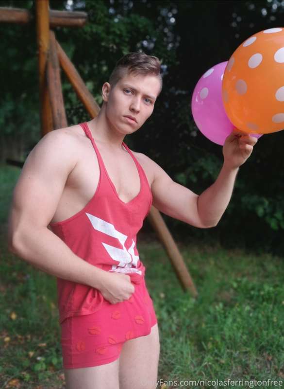 Would you play with my balloons? 🤩🍆
I've running a huge sale.. 1