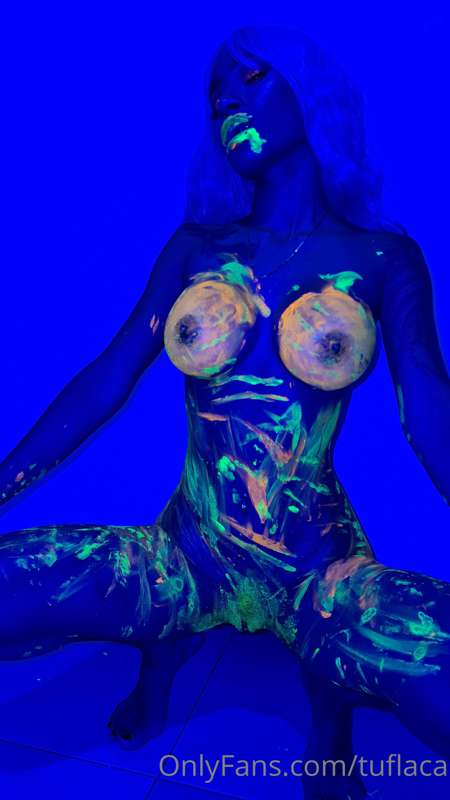 NEON 👿 write me to dm to play baby 👿