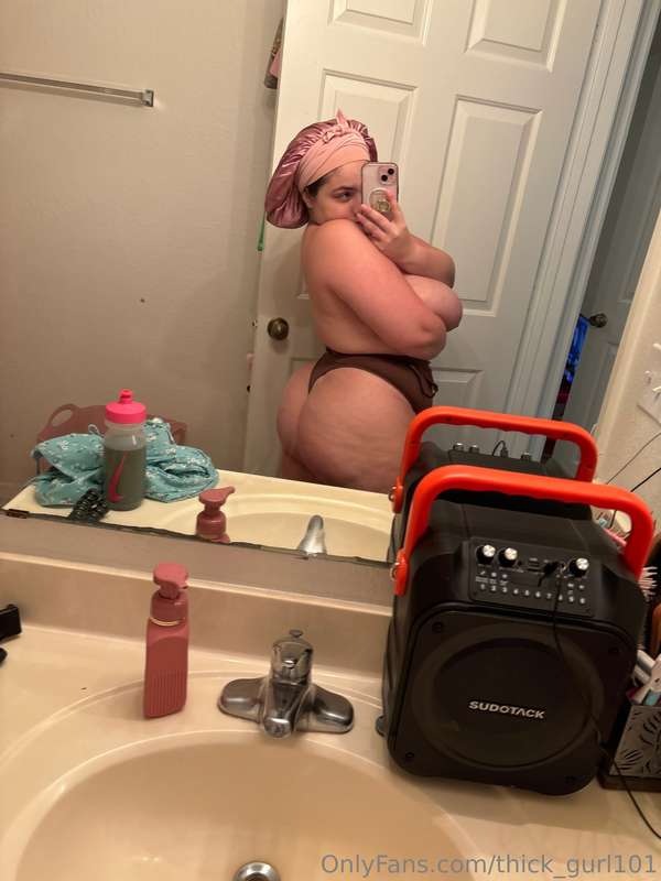 Thick_Gurl101 - Onlyfans - 12 Jun, 2024