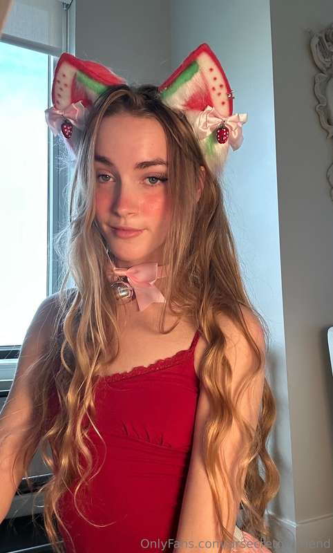 Your Valentines Day kitten slut 😇❤️ 2