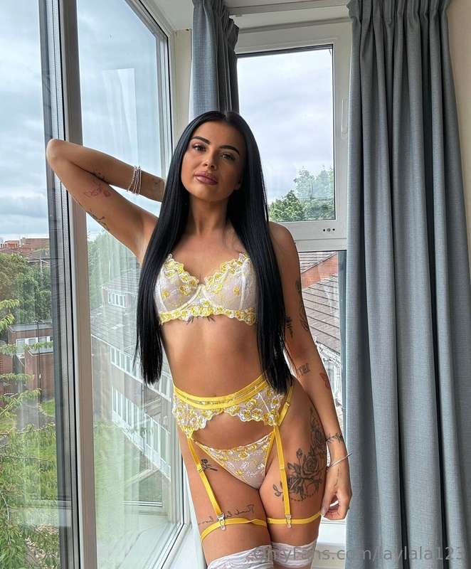 Which colour babe? 😘 x