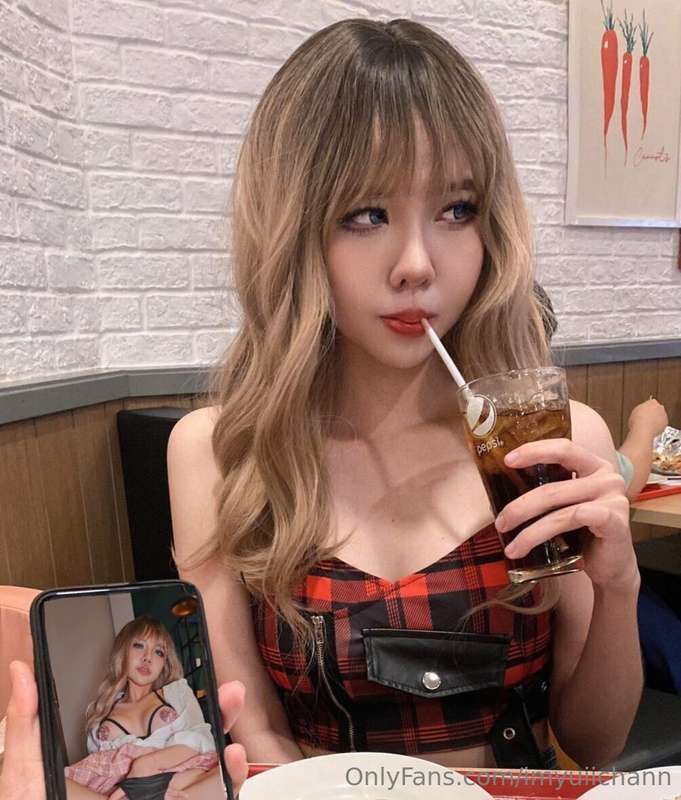 New POV album : you just have a nice s*x with your gyaru gir..