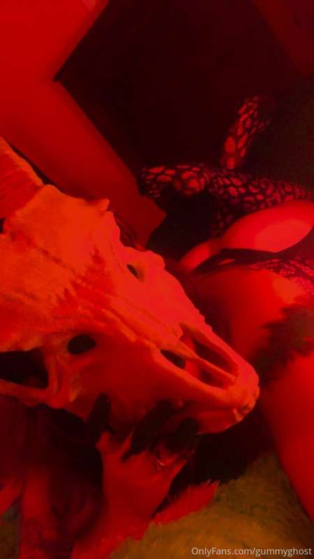 Join my gummy cult 💋 22