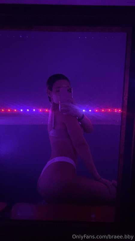these lights got me hooorny can't stop thinking about having..