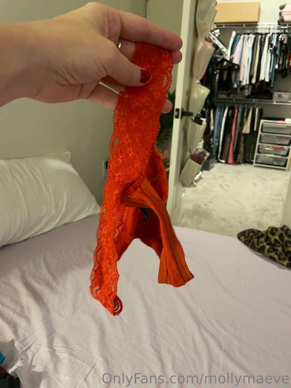 👙 **PANTIES & SOCKS 1/2 OFF WHEN YOU PURCHASE IN TOKENS ON M.. 21